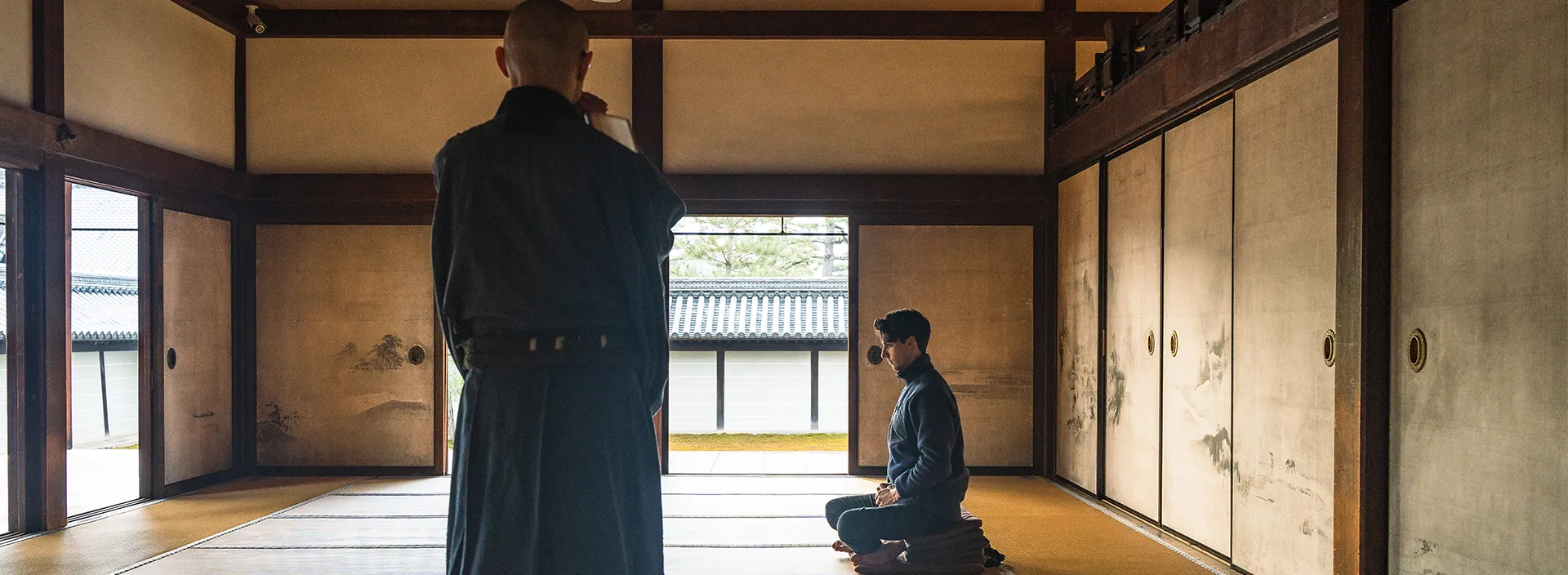 Meditation with a master at Dhawa Yura Kyoto, as part of the Stay for Good programme